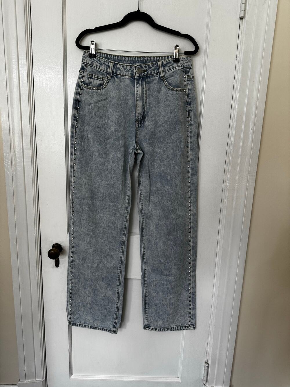 Studded light wash straight leg jeans